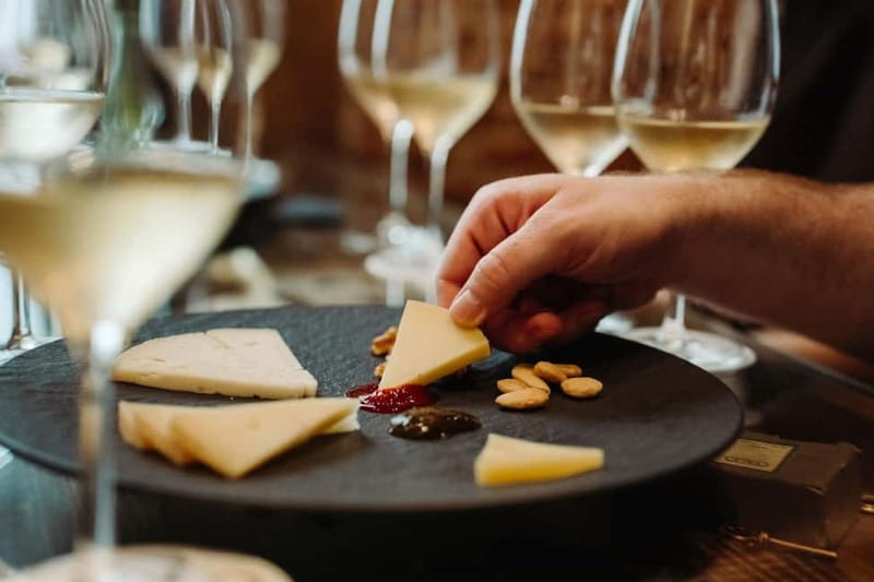 London: Borough Market Food Tour with Local Guide - Food Restrictions and Practical Limits