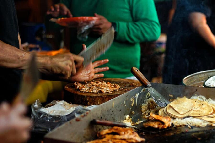 London: Camden Market Food Tour with 7 Street Food Tastings - Key points to know before booking