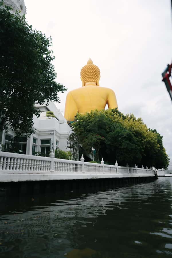 Longtail Boat Adventure to the Local Weekend Floating Market - Wat Paknam and the quieter side of temple visits