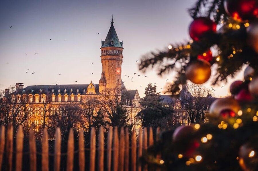 Luxembourg: Christmas Market Food Tour with Tastings - Three Christmas markets, not just one