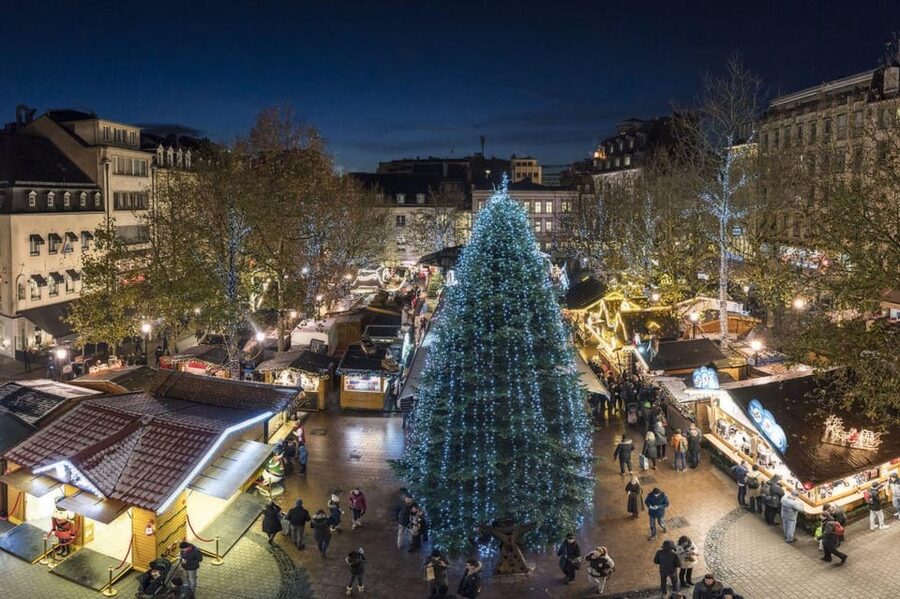 Luxembourg: Christmas Market Food Tour with Tastings - Traditional food with a modern touch