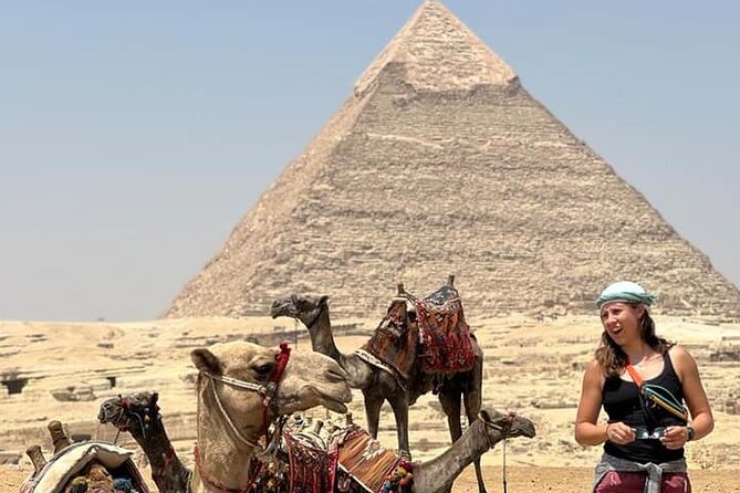 Luxury Private Tour Giza Pyramids ,Egyptian Museum and Bazaars - The Giza Pyramids: two hours at the main event