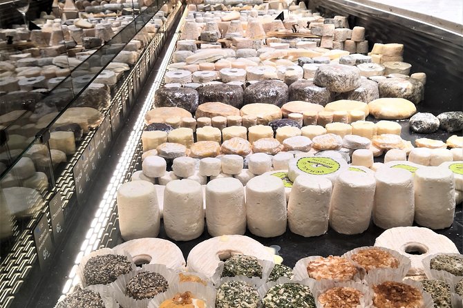 Lyon Morning Food Market Tasting Tour in Les Halles Paul Bocuse - What happens during the two-hour market visit