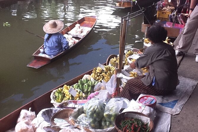Maeklong & Damnoen Saduak Markets: Railway & Floating Market Tour - Who will enjoy this outing most