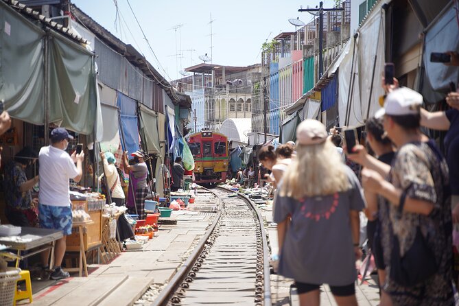 Maeklong Railway Market and Floating Market - Final verdict: book early if the train is your priority