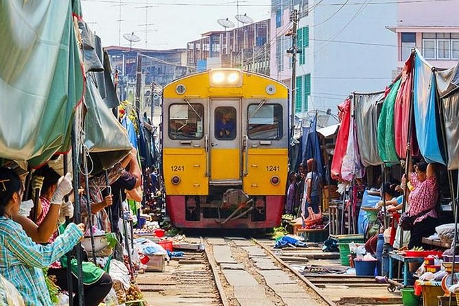 Maeklong Railway Market and Floating Market Tour from Bangkok - Damnoen Saduak by long-tail boat