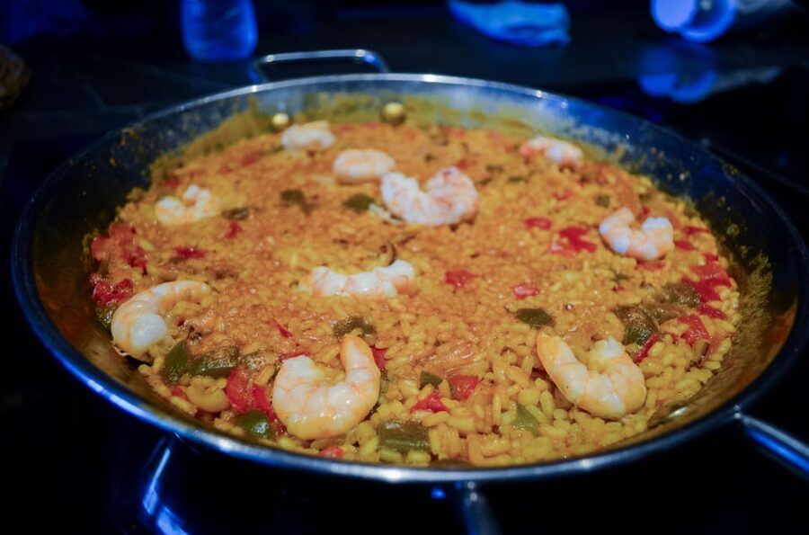 Málaga: Paella and Sangria Cooking Class with Market Visit - Starting near Málaga’s Atarazanas Market