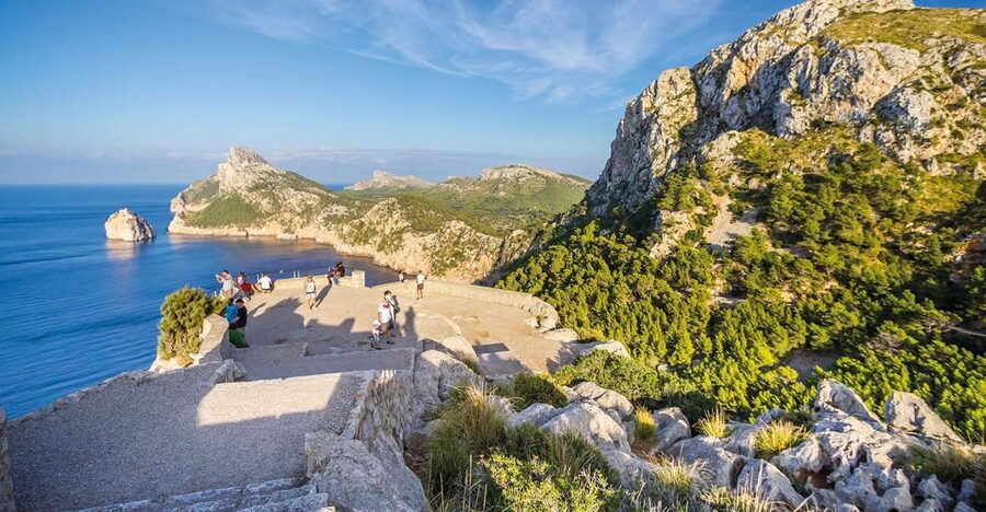 Mallorca: Alcudia Old Town, Market, and Formentor Beach - Why This Seven-Hour Route Works
