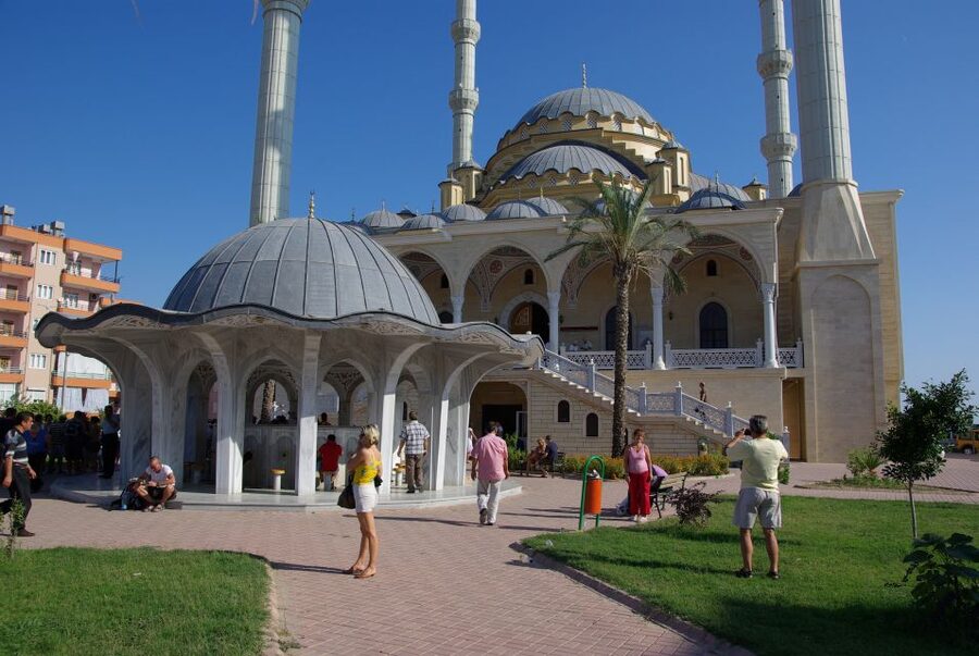 Manavgat River Cruise and Bazaar Tour w/ Lunch - Barbecue Lunch on the Water