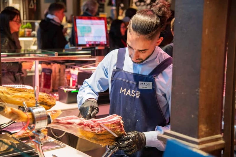 Marbella: Guided Market Tour with Tapas and Wine Pairings - Three Spanish wines, with alternatives