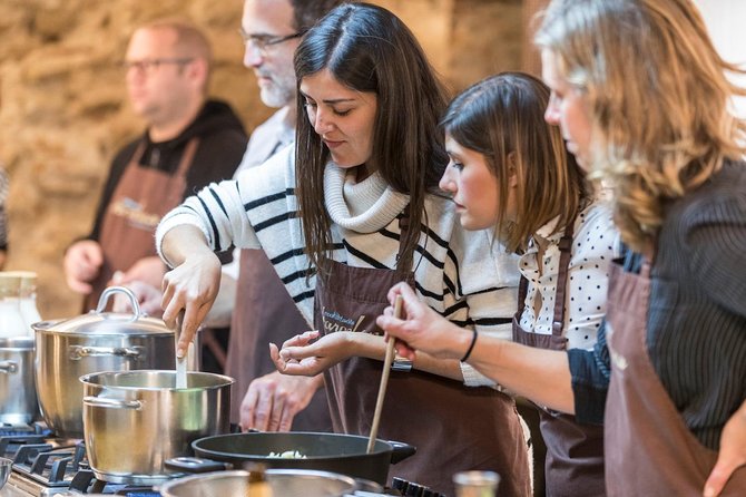 Market Gourmet Visit and Spanish Culinary Experience in Barcelona - Who should book this Barcelona class?
