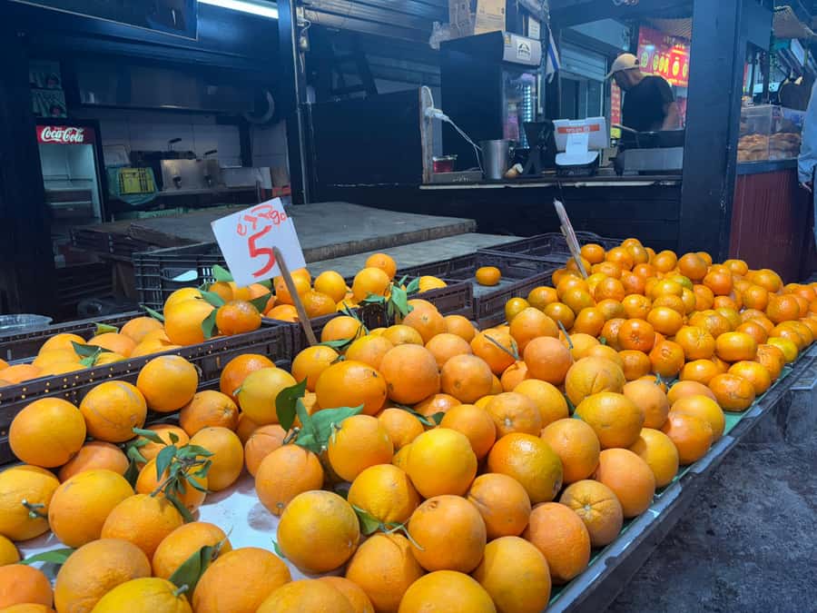 Market Mosaic: A Gastronomic Exploration of Carmel Treasures - Following the food from stall to stall