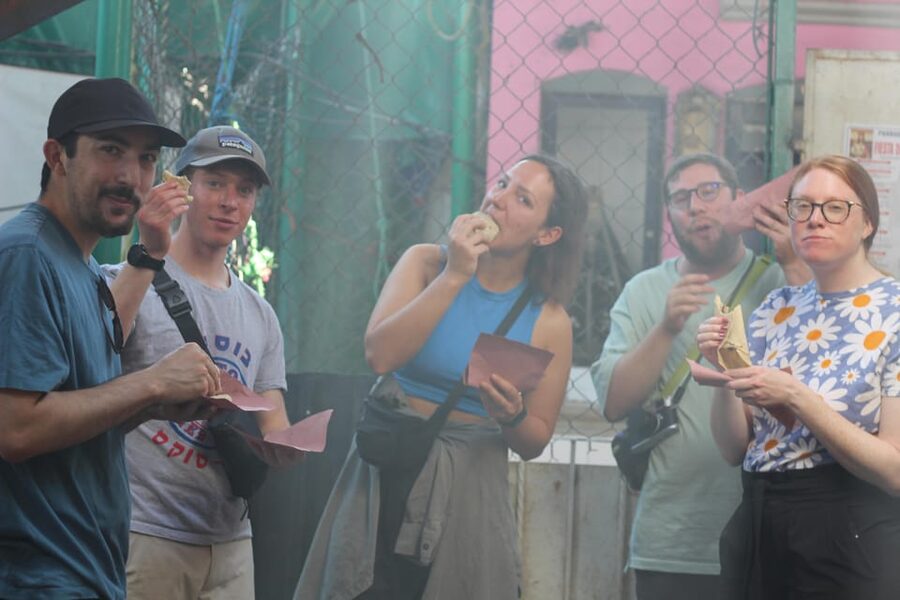 Market tour and all gastronomy included⭐️⭐️⭐️⭐️⭐️ - What the food program means for vegans and curious eaters