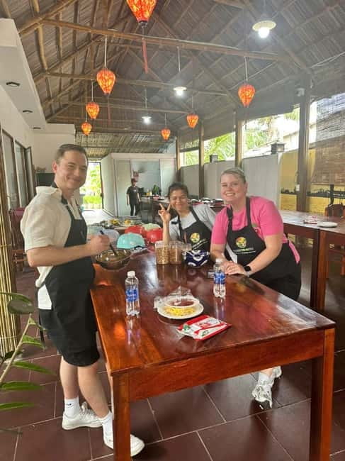 Market Tour, Basket Boat Ride & Cooking Class by Hangcoconut - Four dishes you actually prepare and eat