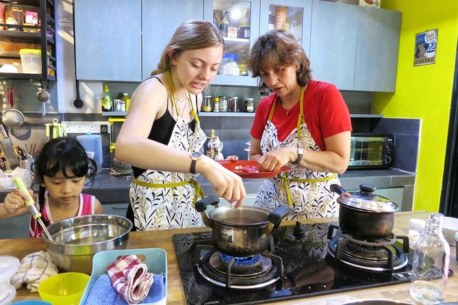 Market Visit & Private Hands-on Cooking Class at Daun Senja - Cooking three Malaysian courses by hand