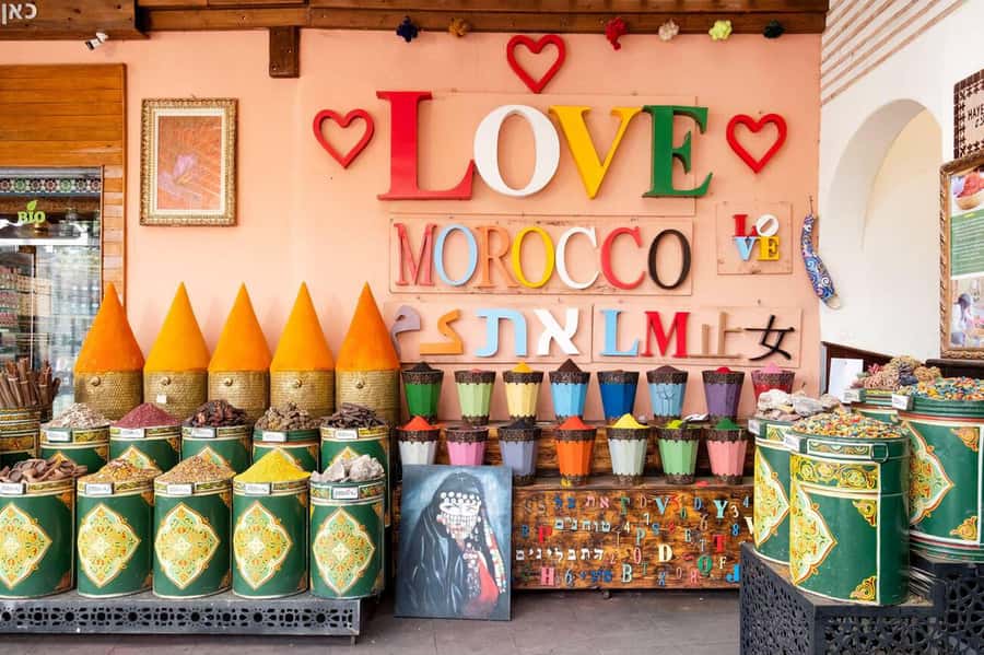 Marrakech: 3-Hour Monuments, Souks & Old Medina Walking Tour - Starting at Jemaa el-Fna with a little patience