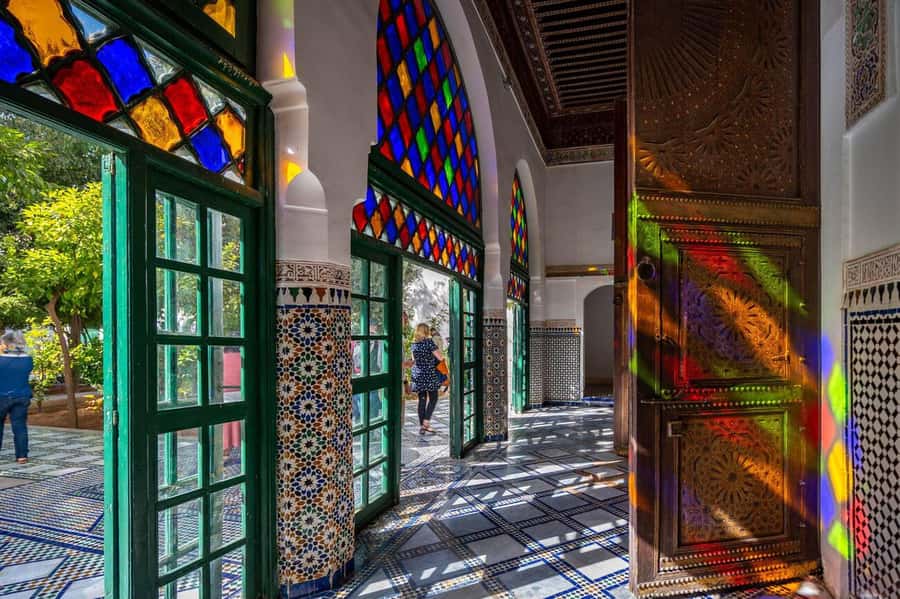 Marrakech: 3-Hour Monuments, Souks & Old Medina Walking Tour - Reading the souks by craft and quarter