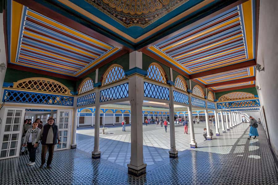 Marrakech: Bahia Palace, Madrasa Bn Yousef, Souk Medina Tour - Following the Medina through its craft districts