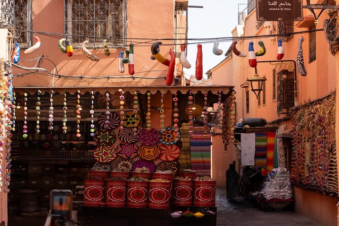 Marrakech City Tour: Souks, Palaces & Hidden Gems - Koutoubia Mosque and the first view of Marrakech