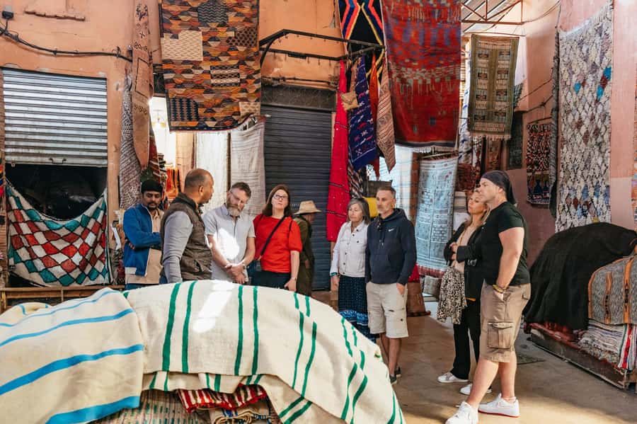 Marrakech: Colorful Medina Souks Guided Walking Tour - Souk Semmarine and the first wave of shopping