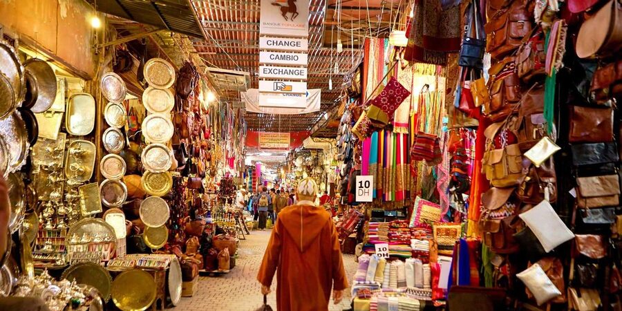 Marrakech: Exclusive Shopping Tour Through the Souks - Seeing Moroccan crafts at local workshops