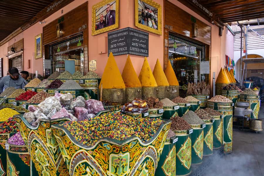 Marrakech: Medina, Souks, Artisans Guided Tour with Mint Tea - Souk El Attarine and the Smaller Details