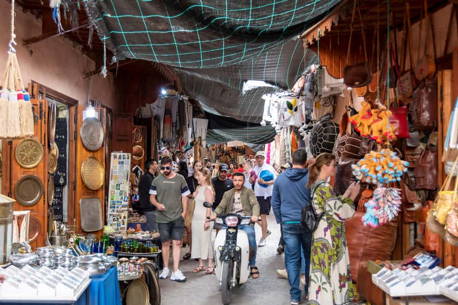 Marrakech: Monuments, Souks and Medina Guided Walking Tour - Key points to know before booking