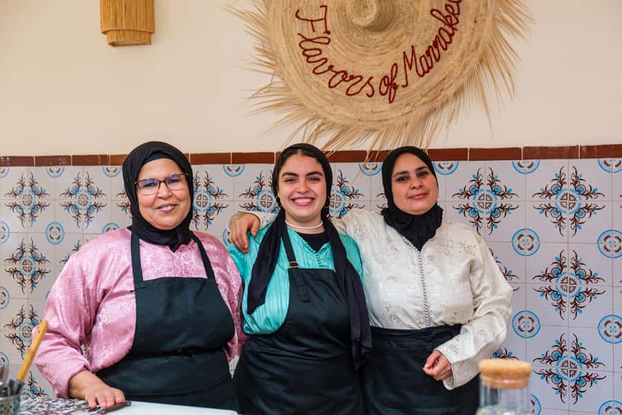 Marrakech: Moroccan Cooking Class with Market Visit and Meal - Tea first, then the work begins