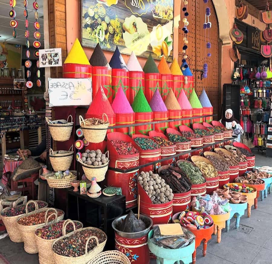 Marrakech: Souk Tour & Berber Hammam with Massage - A 30-minute argan oil massage
