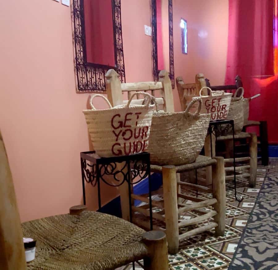 Marrakech: Souk Tour & Berber Hammam with Massage - Timing, group size, and comfort