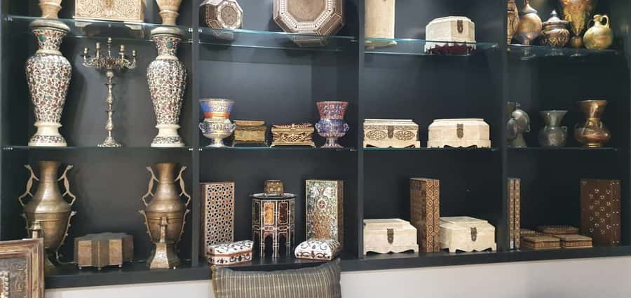 Marrakesh: Guided Souk Shopping Tour with a Local Guide - Who should book this souk walk?
