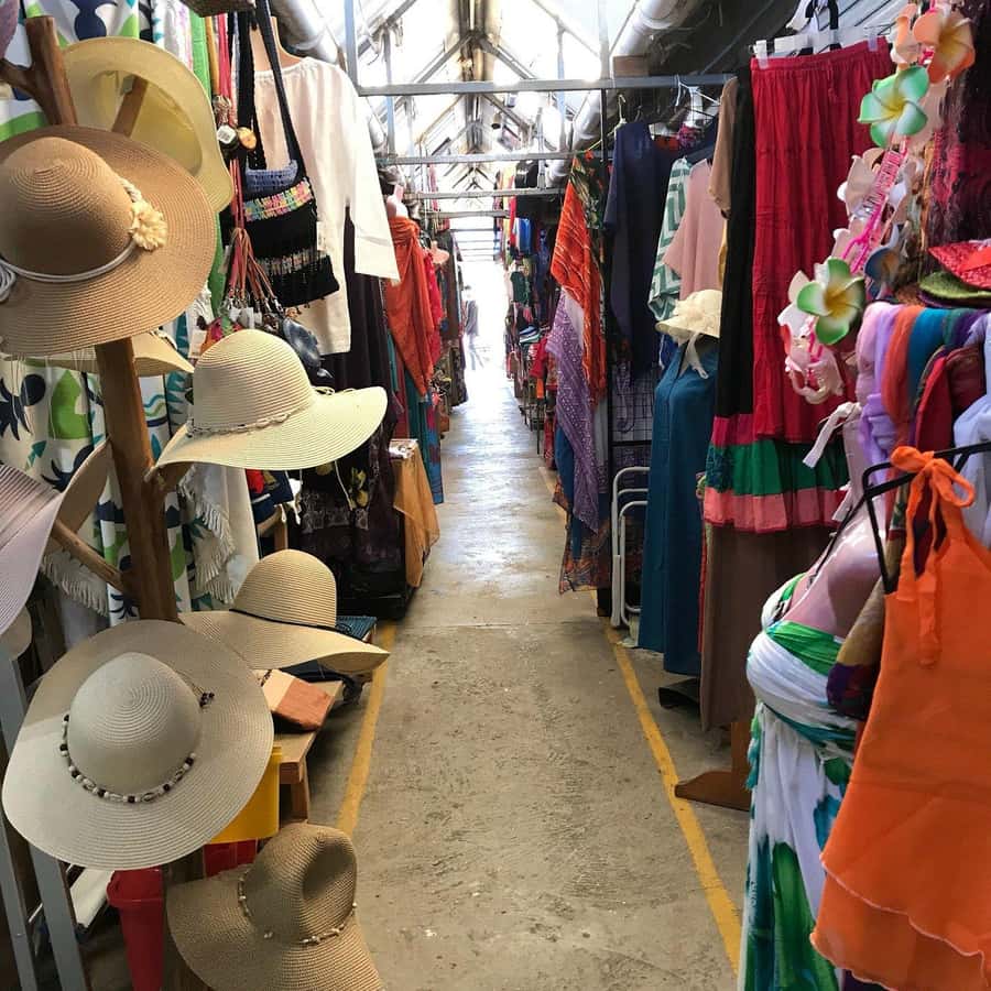 Mauritius: Shopping Tour - Port Louis Markets & Grand Baie - Caudan Waterfront: a cleaner, more polished shopping break