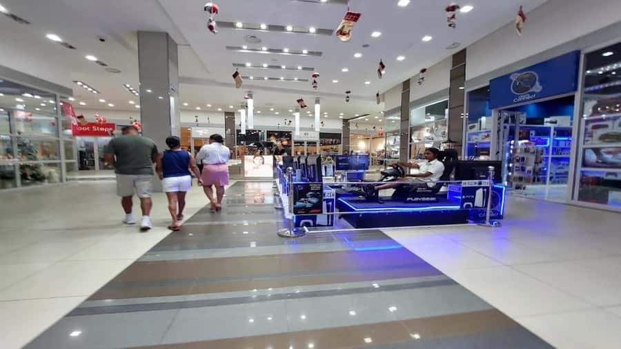 Mauritius: Shopping Tour - Port Louis Markets & Grand Baie - Grand Baie and La Croisette Mall: modern Mauritius in one stop