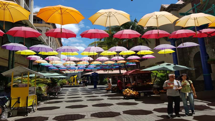 Mauritius: Shopping Tour - Port Louis Markets & Grand Baie - Port Louis markets: start with Mauritius at street level
