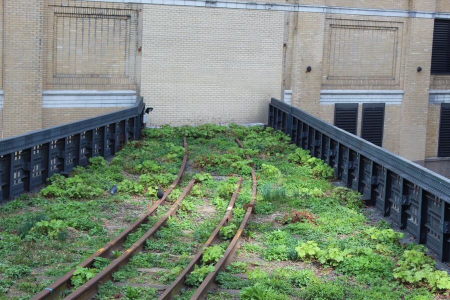 Meatpacking District: Chelsea Market and The Highline Tour - Into the Meatpacking District