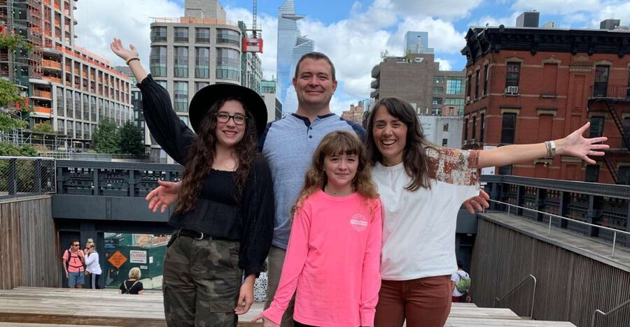 Meatpacking District: Chelsea Market and The Highline Tour - Starting inside Chelsea Market