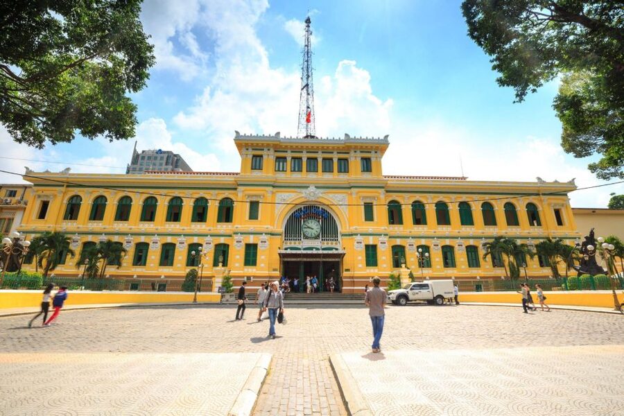 Mekong Delta 2 Days: Floating Markets & Cultural Exploration - Orchard air and the noodle oven