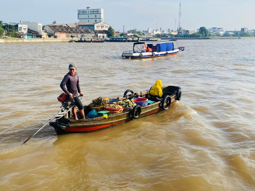 Mekong tour: Cai Be - Can Tho Floating Market 2 days - The long road from Ho Chi Minh City to Cai Be