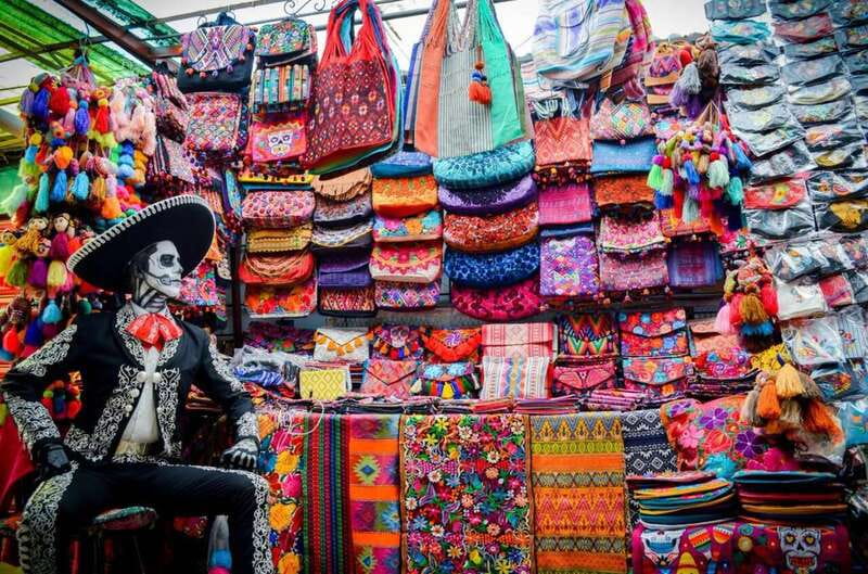 Mexico City: Exotic Food Tasting Tour & Local Markets - The 20-minute walk and what to wear