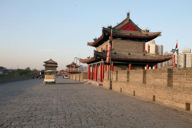 Mini Group Xian Day Tour to Terracotta Army, City Wall, Pagoda and Muslim Bazaar - Why this tour works for a first Xi’an visit