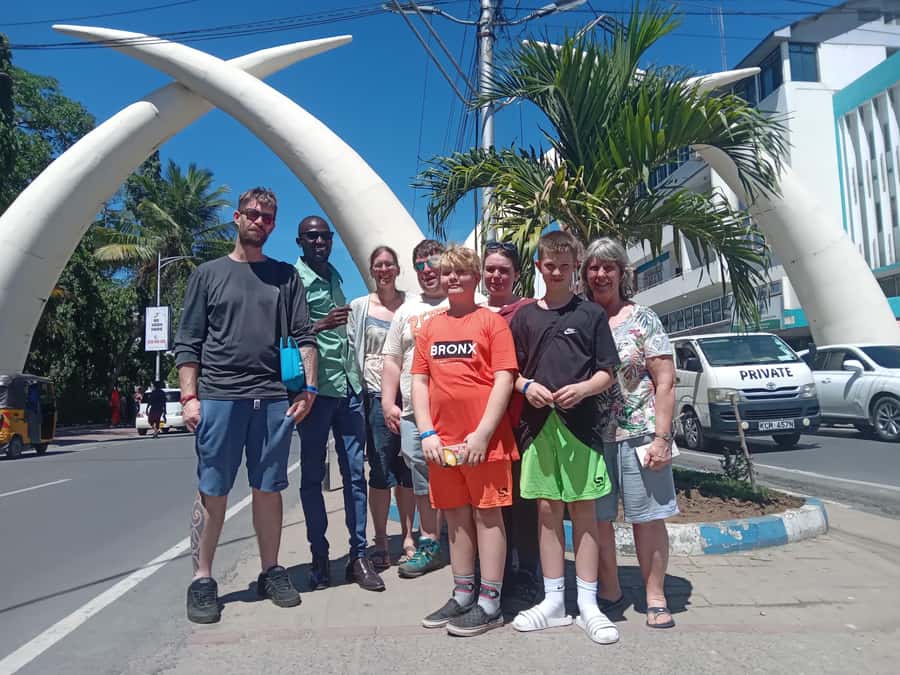 Mombasa City Tour,Fortjesus,Oldtown,Tusks and Spice Market. - Old Town streets, homes, worship, and food