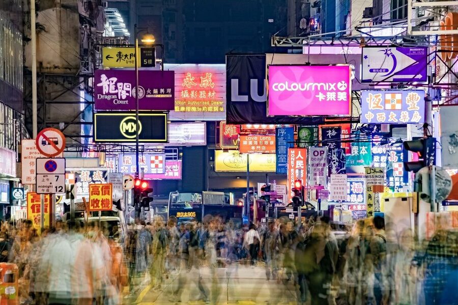 Mong Kok (Kowloon) Street Markets Private Walking Tour - What the private format is really worth