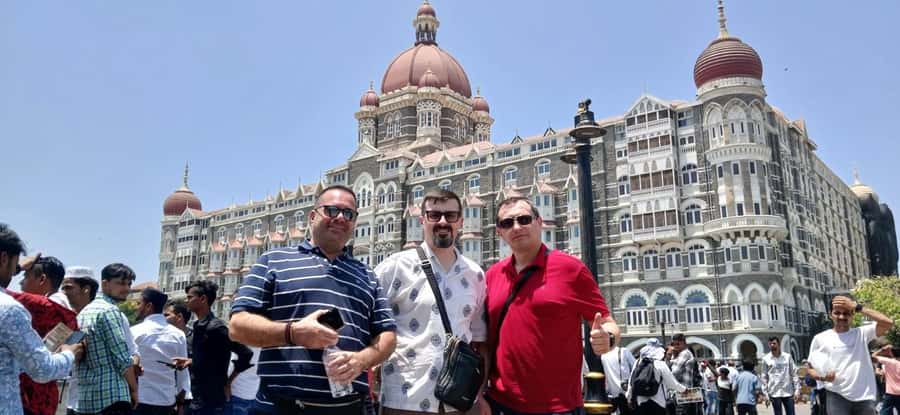 Mumbai: 2 Hours Markets And Temple Tour - The Guides Make the Difference