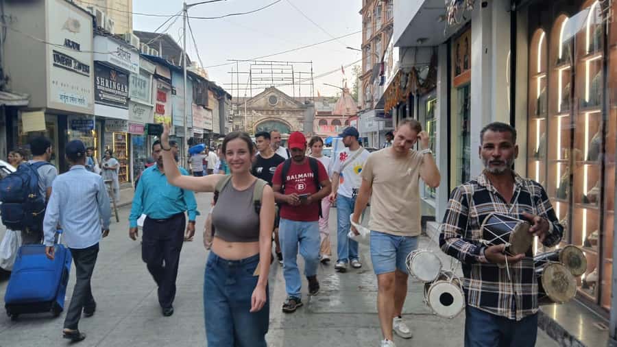 Mumbai: 2 Hours Markets And Temple Tour - Is Two Hours Enough?