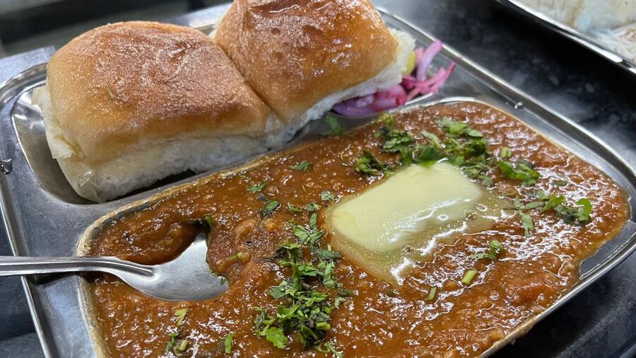Mumbai: Evening Street Food Tasting & Cultural Market Tour - Why this Mumbai food tour works