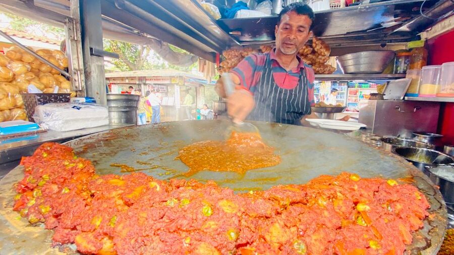 Mumbai: Evening Street Food Tasting & Cultural Market Tour - End at Taj Icecream, operating since 1887