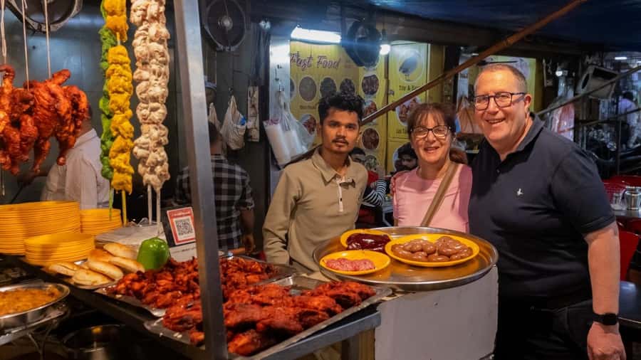 Mumbai Heritage, Street Food & Bazaar Walking Tour - Ending with five generations of handmade ice cream