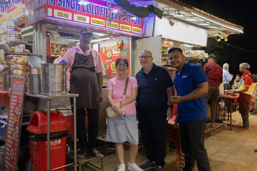 Mumbai Market and Temple Tour With Cow Shelter Visit - Chira Bazaar and the Smaller Lanes