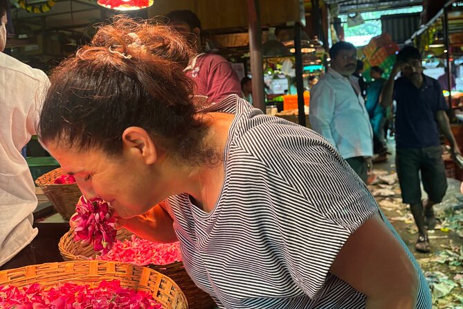 Mumbai Morning Market Tour of Flowers, Fish, and More - Why the Early Start Matters