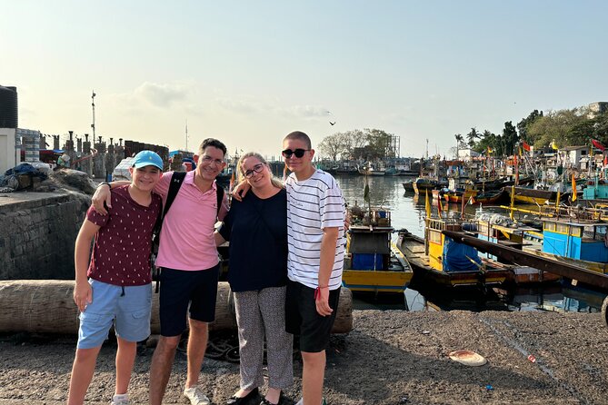 Mumbai Morning Market Tour of Flowers, Fish, and More - Dhobi Ghat: Laundry on a City Scale